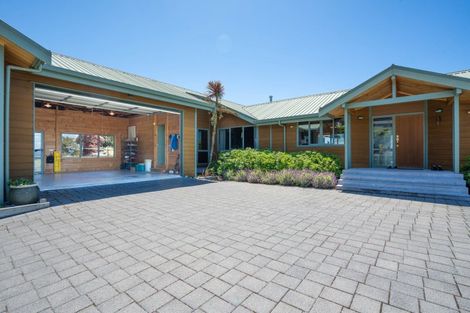 Photo of property in 8 Cameron Drive, Acacia Bay, Taupo, 3385