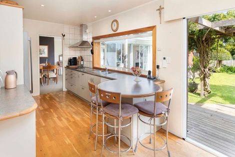 Photo of property in 10 Roadley Avenue, Sunnyhills, Auckland, 2010