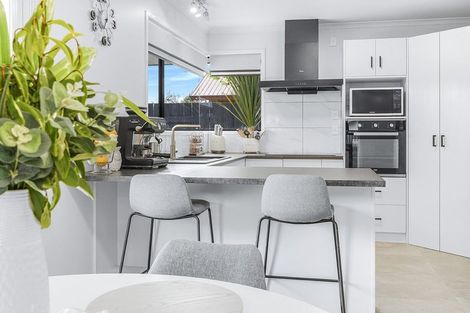 Photo of property in 16 Aria Court, Fairview Downs, Hamilton, 3214