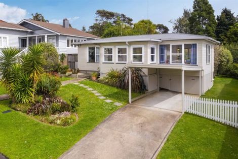 Photo of property in 26 Le Roy Terrace, Birkenhead, Auckland, 0626