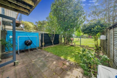 Photo of property in Tuscany Way, 20/3 Ambrico Place, New Lynn, Auckland, 0600