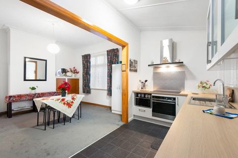 Photo of property in 124 Prince Albert Road, Saint Kilda, Dunedin, 9012