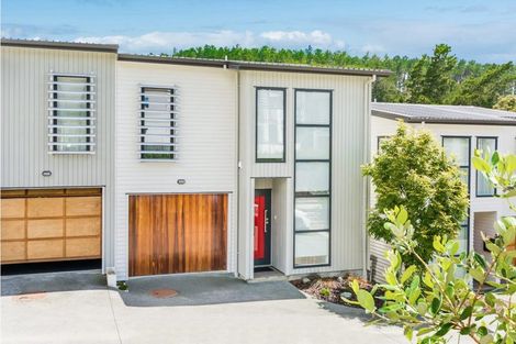 Photo of property in 48 Makamaka Lane, Albany Heights, Auckland, 0632