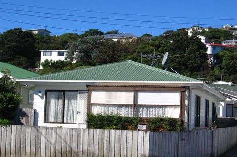 Photo of property in 28 Weka Street, Miramar, Wellington, 6022