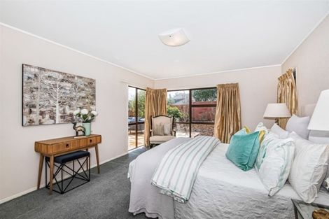 Photo of property in 16 Panapa Drive, Saint Johns, Auckland, 1072
