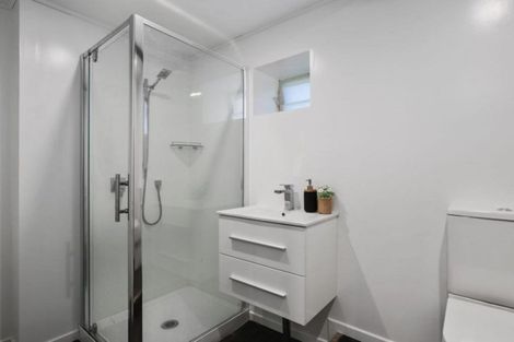 Photo of property in 6 Aotea Place, Chedworth, Hamilton, 3210