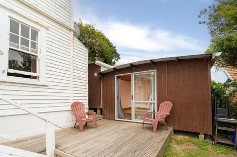 Photo of property in 76a Kelburn Parade, Kelburn, Wellington, 6012