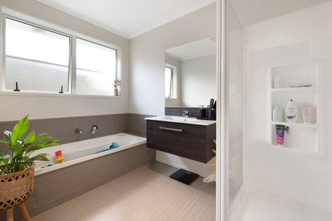 Photo of property in 16 Raby Lane, Pyes Pa, Tauranga, 3112