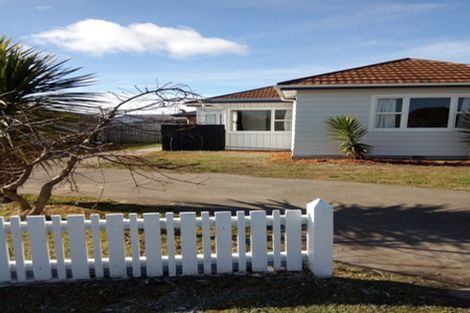 Photo of property in 15 Owles Terrace, New Brighton, Christchurch, 8061