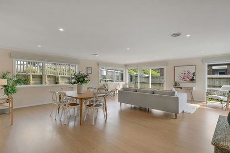 Photo of property in 44 Melksham Drive, Churton Park, Wellington, 6037