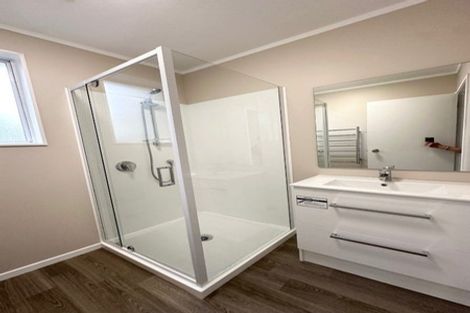 Photo of property in 1/6 Penion Drive, Flat Bush, Auckland, 2023