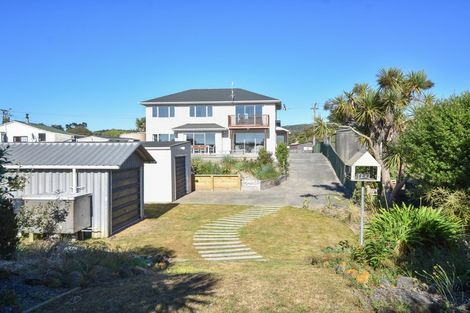 Photo of property in 17 Palmer Place, Taieri Beach, Taieri Mouth, 9091