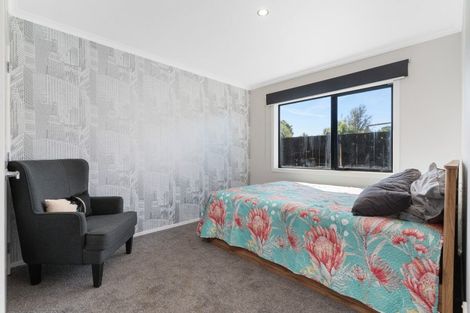 Photo of property in 74 Park Road, Carterton, 5713