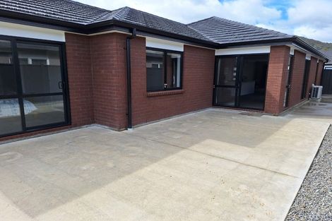 Photo of property in 44 Te Kaeaea Crescent, Wallaceville, Upper Hutt, 5018