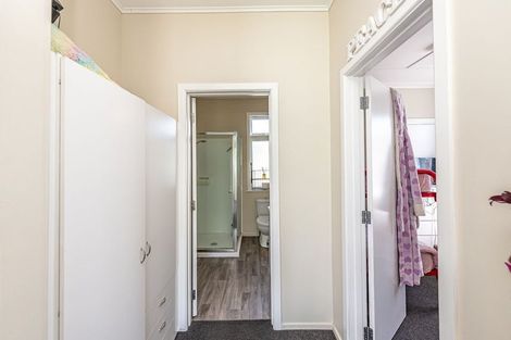 Photo of property in 30 Alexandra Street, Marton, 4710