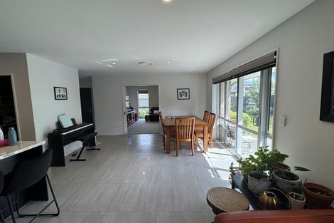 Photo of property in 21 Luxembourg Crescent, Halswell, Christchurch, 8025