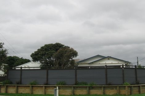 Photo of property in 65 Seaview Road, Paraparaumu Beach, Paraparaumu, 5032