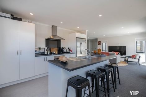 Photo of property in 130 Amesbury Drive, Churton Park, Wellington, 6037