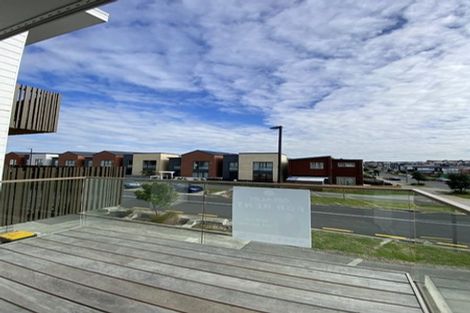 Photo of property in 21 Tahingamanu Road, Hobsonville, Auckland, 0616