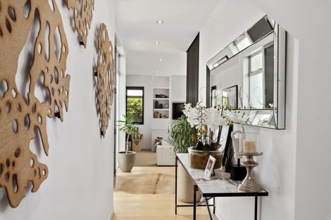 Photo of property in 8 Sylvan Park Avenue, Milford, Auckland, 0620