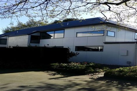 Photo of property in 2/235 Lincoln Road, Addington, Christchurch, 8024