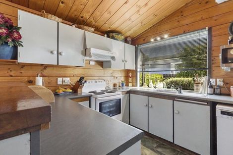 Photo of property in 28 John Witton Drive, Crofton Downs, Wellington, 6035