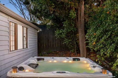 Photo of property in 16 Urlich Drive, Ranui, Auckland, 0612