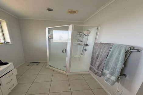 Photo of property in 2 Marlborough Avenue, Glenfield, Auckland, 0629