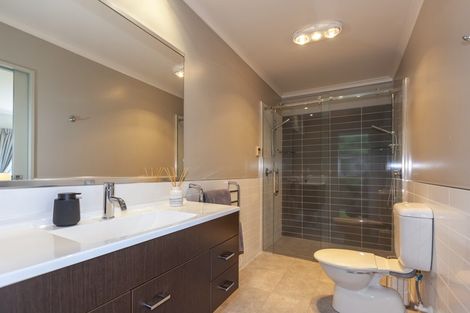 Photo of property in 37 Consort Close, Paraparaumu Beach, Paraparaumu, 5032