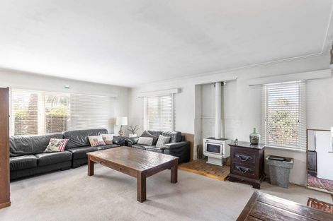 Photo of property in 11 Roberts Road, Te Atatu South, Auckland, 0610