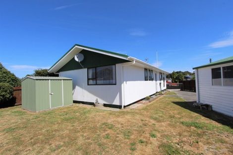 Photo of property in 1 Waitara Place, Tokoroa, 3420