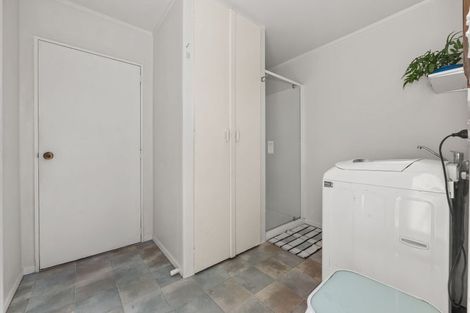 Photo of property in 42 Rutherford Drive, Waikanae Beach, Waikanae, 5036