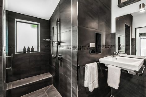 Photo of property in 21 Whareora Terrace, Cashmere, Christchurch, 8022