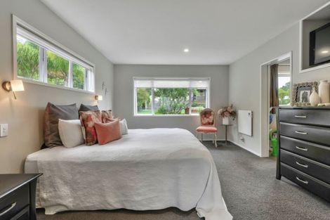 Photo of property in 33b Bleakhouse Road, Howick, Auckland, 2014
