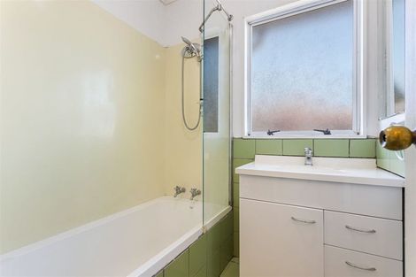 Photo of property in 2/9 Ireland Place, Ranui, Auckland, 0612