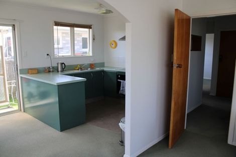 Photo of property in 2/8 Leicester Street, Stoke, Nelson, 7011