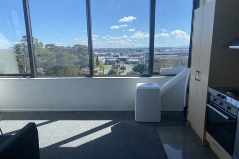Photo of property in Twin Towers, 706/17 Putney Way, Manukau, Auckland, 2104