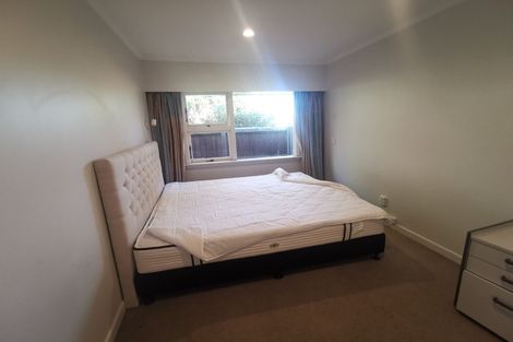 Photo of property in 56 Memorial Avenue, Ilam, Christchurch, 8053