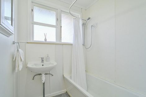 Photo of property in 403 Montgomery Street, Raureka, Hastings, 4120