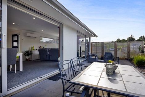Photo of property in 17a Heta Road, Highlands Park, New Plymouth, 4312