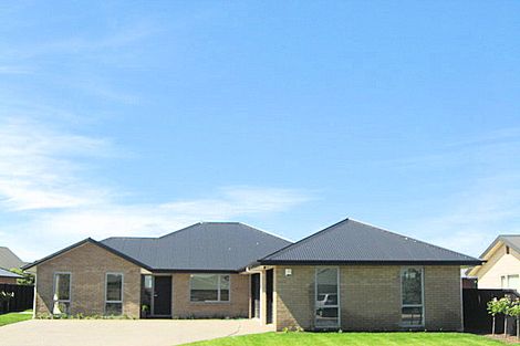 Photo of property in 8 Globe Bay Drive, Templeton, Christchurch, 8042