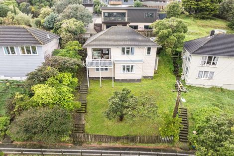 Photo of property in 2 Mapplebeck Street, Titahi Bay, Porirua, 5022