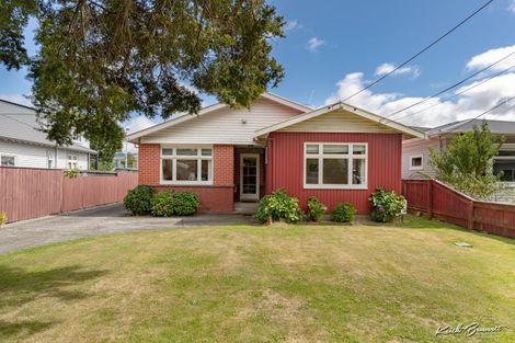 Photo of property in 71 Totara Crescent, Woburn, Lower Hutt, 5011