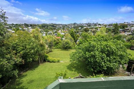 Photo of property in 528 Beach Road, Murrays Bay, Auckland, 0630
