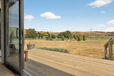 Photo of property in 1535a Teviot Road, Millers Flat, Roxburgh, 9572