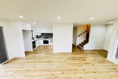 Photo of property in 1/2 Smiths Avenue, Papakura, 2110