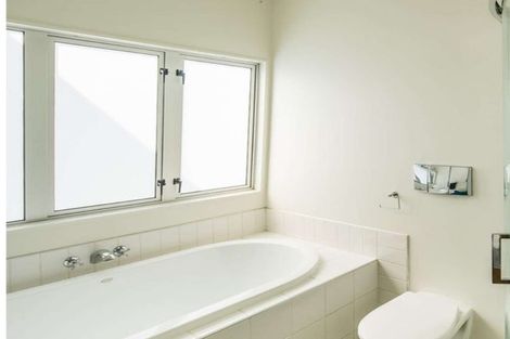 Photo of property in 14 Hanson Street, Mount Cook, Wellington, 6021