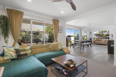 Photo of property in 29 Lakeside Terrace, Omokoroa, 3114