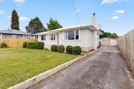 Photo of property in 6 Kahu Street, Utuhina, Rotorua, 3015