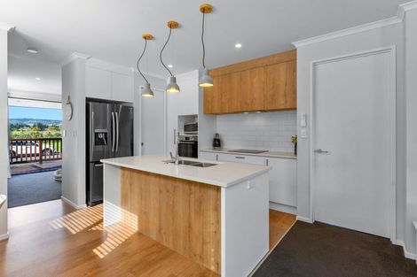 Photo of property in 24 Ahunga Road, Karaka, Papakura, 2113